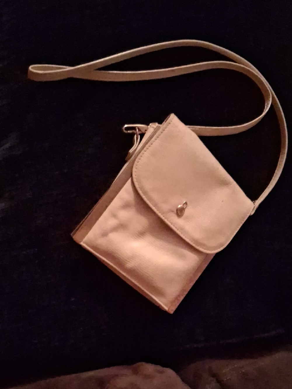 Vintage 1960's Letisse Creame Leather Crossbody Messenger Style Handbag